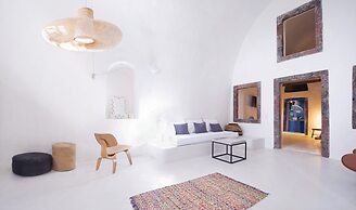 Sophia Luxury Suites