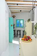 Sophia Luxury Suites