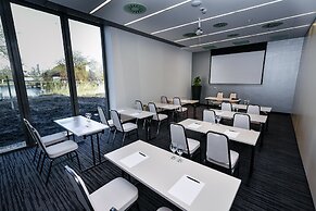 Best Western Plus Lakeside Hotel