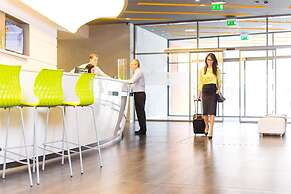 Best Western Plus Lakeside Hotel