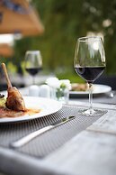 Best Western Plus Lakeside Hotel