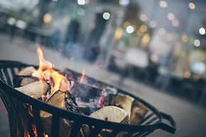 Best Western Plus Lakeside Hotel