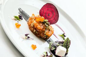 Best Western Plus Lakeside Hotel