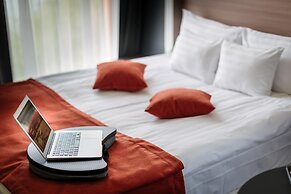 Best Western Plus Lakeside Hotel