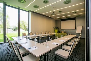 Best Western Plus Lakeside Hotel