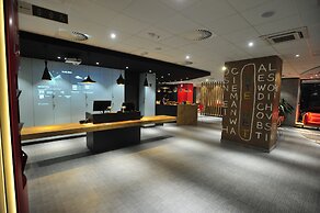 Ibis Skopje City Center