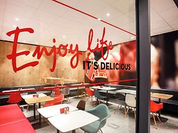 Ibis Skopje City Center