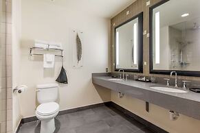 Best Western Premier Boulder Falls Inn