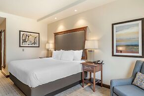 Best Western Premier Boulder Falls Inn