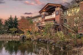 Best Western Premier Boulder Falls Inn