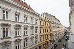 Royal Resort Apartments Urania