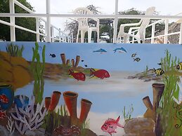 Sea Horizon Apartments (across from Mambo Beach)