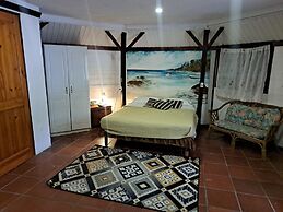 Sea Horizon Apartments (across from Mambo Beach)