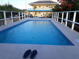 Sea Horizon Apartments (across from Mambo Beach)