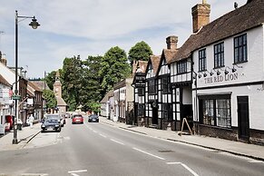 Bel & the Dragon at Red Lion Wendover