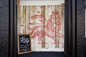Bel & the Dragon at Red Lion Wendover