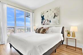 Life Suites Loft - CN Tower