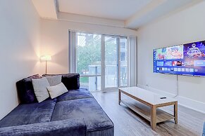 Life Suites Loft - CN Tower