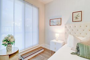 CN Tower Lofts