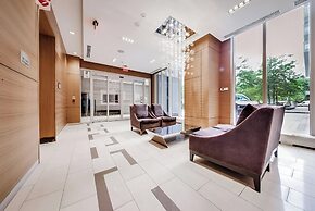 Life Suites Loft - CN Tower