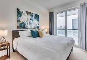 Life Suites Loft - CN Tower