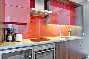 Life Suites Loft - CN Tower