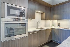 CN Tower Lofts