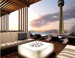 Life Suites Loft - CN Tower