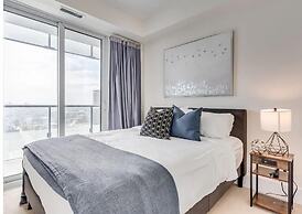 Life Suites Loft - CN Tower