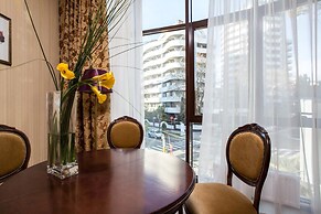 Dolphin Resort & Conference Center