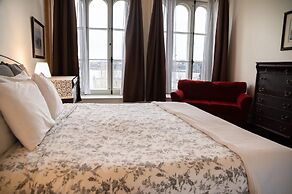 Royal Dalhousie Condos