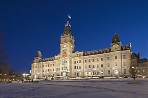 Royal Dalhousie Condos