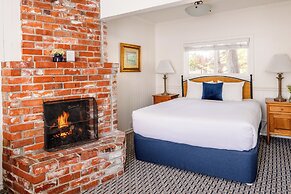 Carmel Fireplace Inn