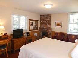 Carmel Fireplace Inn