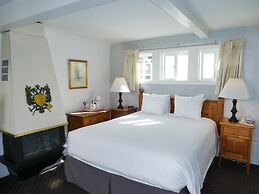 Carmel Fireplace Inn