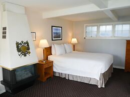 Carmel Fireplace Inn
