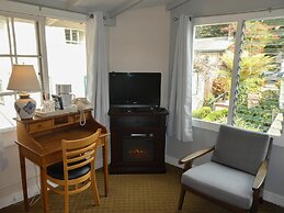 Carmel Fireplace Inn