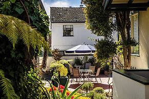 Carmel Fireplace Inn