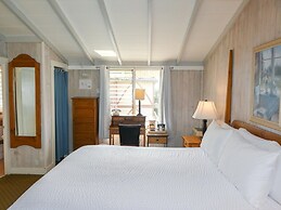 Carmel Fireplace Inn