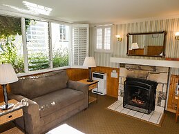 Carmel Fireplace Inn