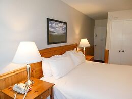 Carmel Fireplace Inn