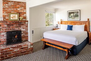 Carmel Fireplace Inn