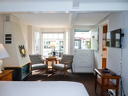 Carmel Fireplace Inn