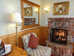 Carmel Fireplace Inn