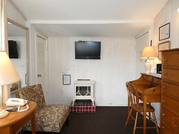 Carmel Fireplace Inn