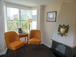 Carmel Fireplace Inn