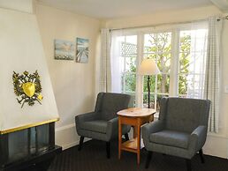 Carmel Fireplace Inn