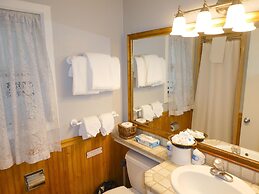 Carmel Fireplace Inn