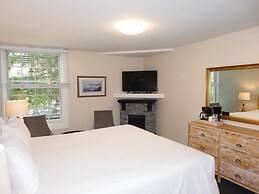 Carmel Fireplace Inn