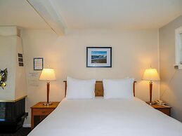 Carmel Fireplace Inn